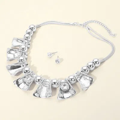 Fashnzfab Sculpted Metal Plate Beaded Statement Necklace In Metallic