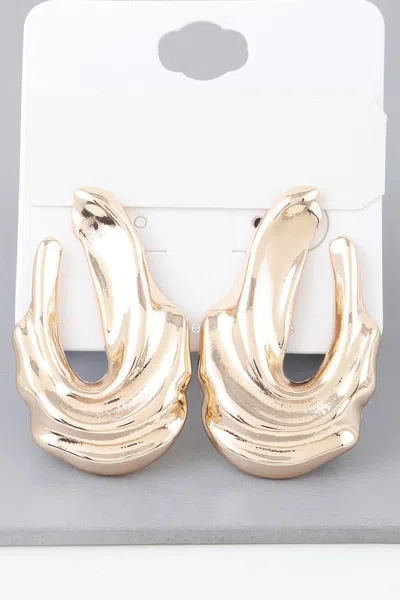 Fashnzfab Shiny Ripple Drop Earrings In Silver