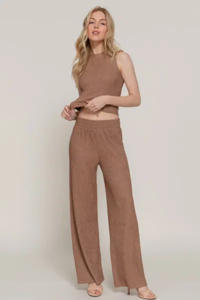 Fashnzfab Sleeveless Top & Crinkle Knit Pants Set