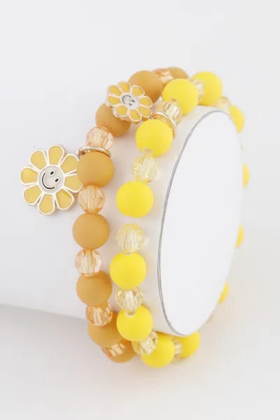 Fashnzfab Smiley Flower Bracelet In Silver