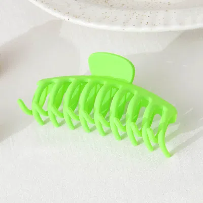 Fashnzfab Solid Hair Claw Clip In Green