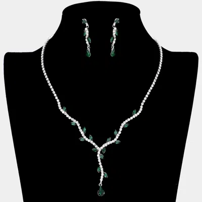 Fashnzfab Sprout Detailed Rhinestone Necklace In Gold