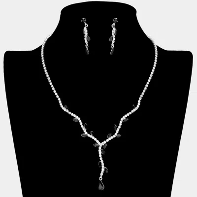 Fashnzfab Sprout Detailed Rhinestone Necklace In Metallic