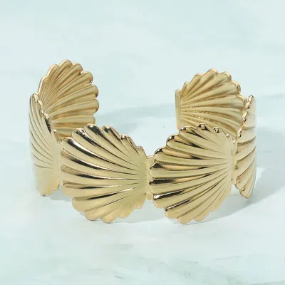 Fashnzfab Stainless Steel Bold Seashell Link Wide Cuff Bracelet In Gold