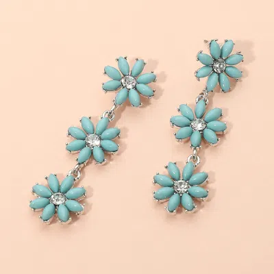 Fashnzfab Stone Cluster Triple Flower Link Dropdown Earrings In Green