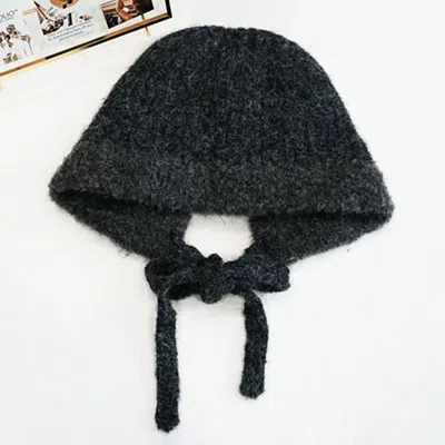 Fashnzfab Stylish Knitted Winter Bonnet Hat In Black