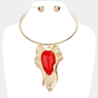 Fashnzfab Teardrop Accented Abstract Metal Pendant Choker Necklace In Gold
