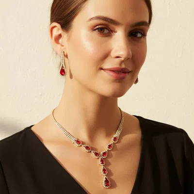 Fashnzfab Teardrop Cluster Link Rhinestone Necklace In Gold