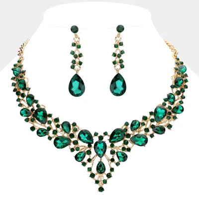 Fashnzfab Teardrop Round Stone Cluster Evening Necklace In Green