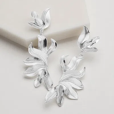 Fashnzfab Textured Metal Leaf Dangle Earrings In Metallic