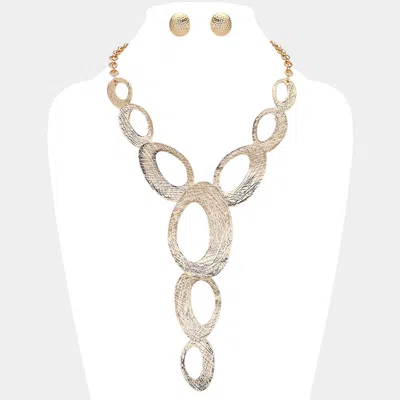 Fashnzfab Textured Oval Plate Link Statement Necklace In Gold