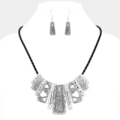 Fashnzfab Tribal Pattern Bar Necklace In Metallic