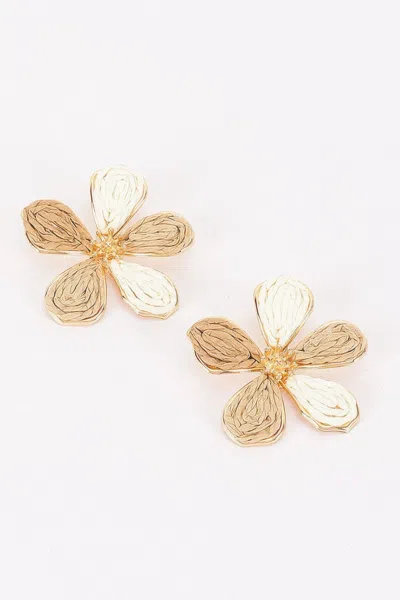 Fashnzfab Two-tone Raffia Flower Stud Earrings In Green