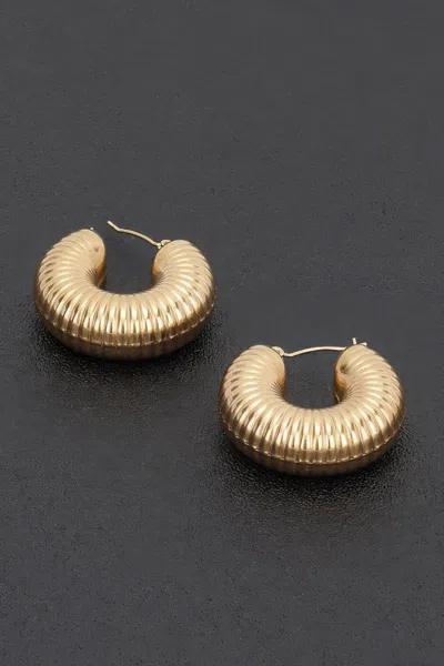 Fashnzfab Vintage Gold Plated Earring In Silver