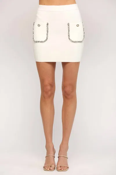 Fate Elle Trimmed Pocket Knitted Skirt In Cream In White