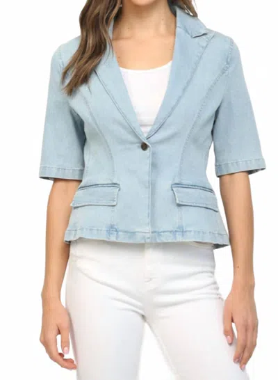 Fate Short Sleeve Blazer In Light Denim In Blue