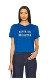 Favorite Daughter Cropped Collegiate Tee In 天蓝