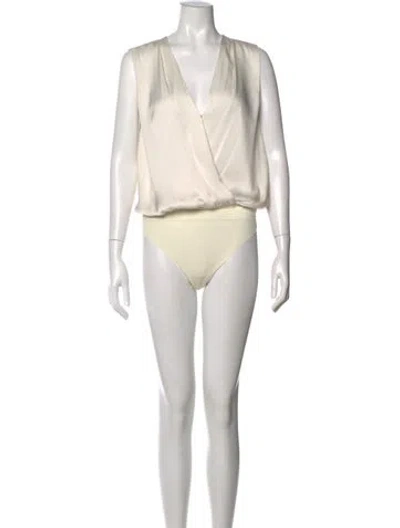 Pre-owned Favorite Daughter V-neck Sleeveless Bodysuit W/ Tags In Neutral