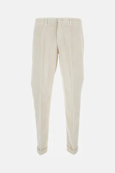 Fay Capri Pants In Neutral