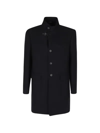 Fay Lobster-clasp Single-breasted Coat In Black