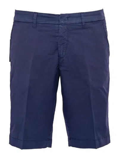 Fay Slim Fit Garment Dyed Chino Short In Blue