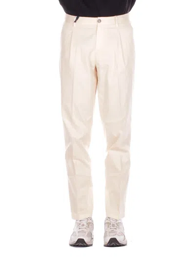 Fay Trousers Ivory In White