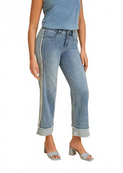 Fdj Olivia Wide Ankle Jean In Light Wash In Blue