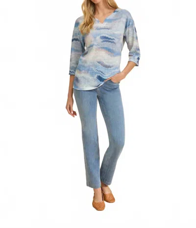 Fdj Pull-on Straight Leg Jeans In Light Denim In Blue
