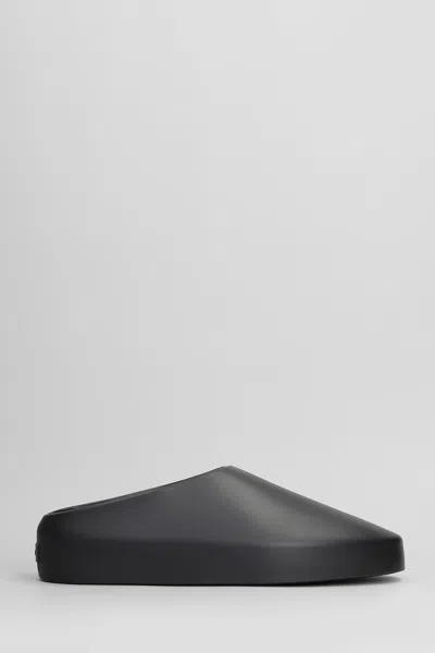 FEAR OF GOD CALIFORNIA 2.0 SLIPPER-MULE IN BLACK RUBBER/PLASIC