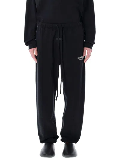 Fear Of God Essential Classic Fit Fleece Sweatpant In Jet Black