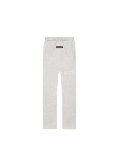 Pre-owned Fear Of God Essentials Kids Relaxed Sweatpants In Light Oatmeal