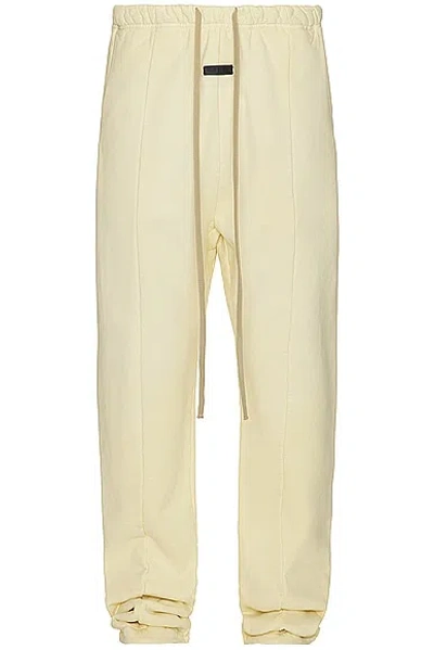 Fear Of God Forum Sweatpant In Lemon Cream