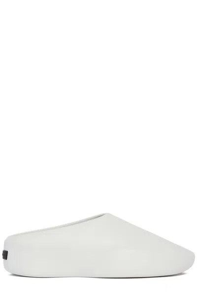 FEAR OF GOD LOGO PATCH ROUND-TOE SLIPPERS