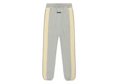 Pre-owned Fear Of God Men's  Athletics Heavy Fleece Sweatpant In Sesame In Brown