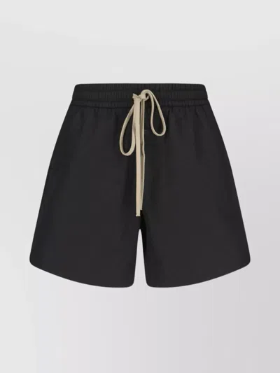 Fear Of God Waistband Elastic Pockets Side Shorts In Black