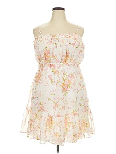 Pre-owned Feathers Cocktail Dress In White