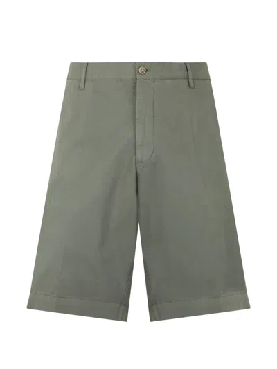 Fedeli Button-fastening Shorts In Green