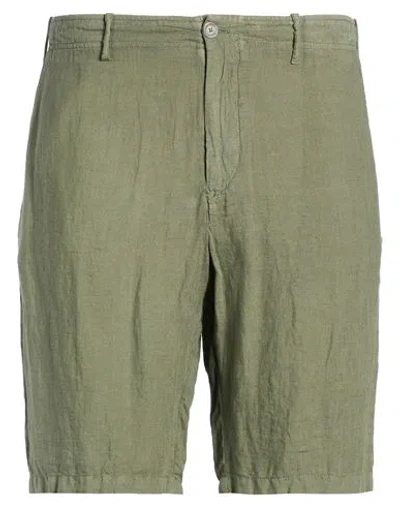Fedeli Man Shorts & Bermuda Shorts Military Green Size 44 Linen