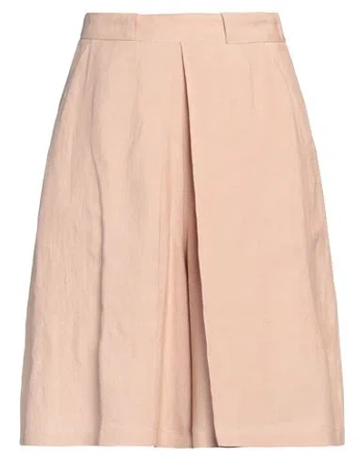 Fedeli Woman Shorts & Bermuda Shorts Sand Size 6 Viscose, Linen In Beige