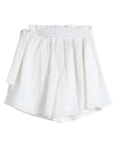 Federica Tosi Woman Shorts & Bermuda Shorts White Size 10 Cotton, Acetate, Pbt - Polybutylene Tereph