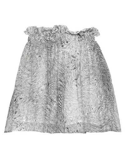 Federica Tosi Woman Shorts & Bermuda Shorts White Size 2 Silk