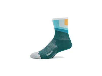Feetures Elite Light Cushion Mini Crew Crew Cut Socks Shoes Breezy Court: Md (us Men's Shoe 6-8.5 - Women's S In Green