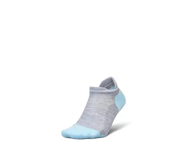 Feetures Elite Max Cushion No Show Tab No Show Socks Shoes Gray Sky: Lg (us Men's Shoe 9-12 - Women's Shoe 10 In Blue