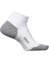 Feetures ! Elite Max Ec3021584 Unisex White Cushion Low Cut Socks Buu1067 In White