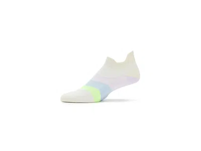Feetures Elite Ultra Light Tab Quarter Length Socks Shoes Lilac Breeze: Sm (us Women's Shoe 4-6.5) In Purple