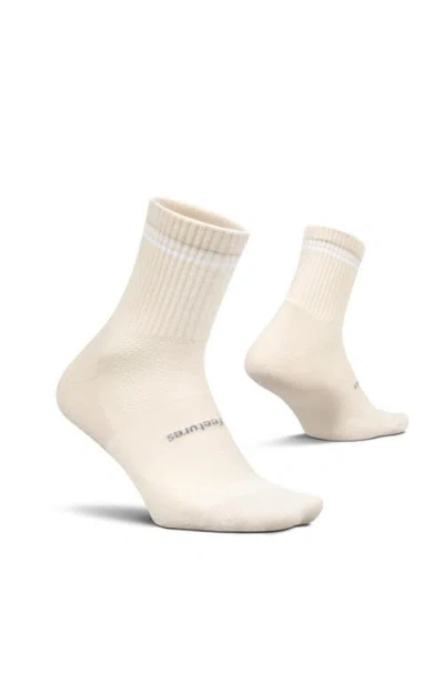 Feetures High Performance Max Cushion Quarter Tall Sock Moisturewicking Athletic Socks In White