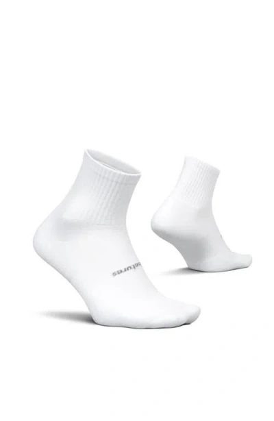 Feetures High Performance Max Cushion Quarter Tall Sock Moisturewicking Athletic Socks In White
