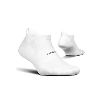 Feetures High Performance Unisex M White Stretch Max Cushion Tab Socks Erk728