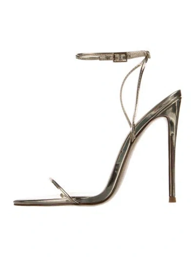 Pre-owned Femme La Patent Leather Sandals In Gold