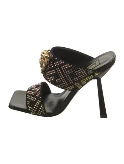 Pre-owned Fendace Medusa Insignia Crystal Slides In Black